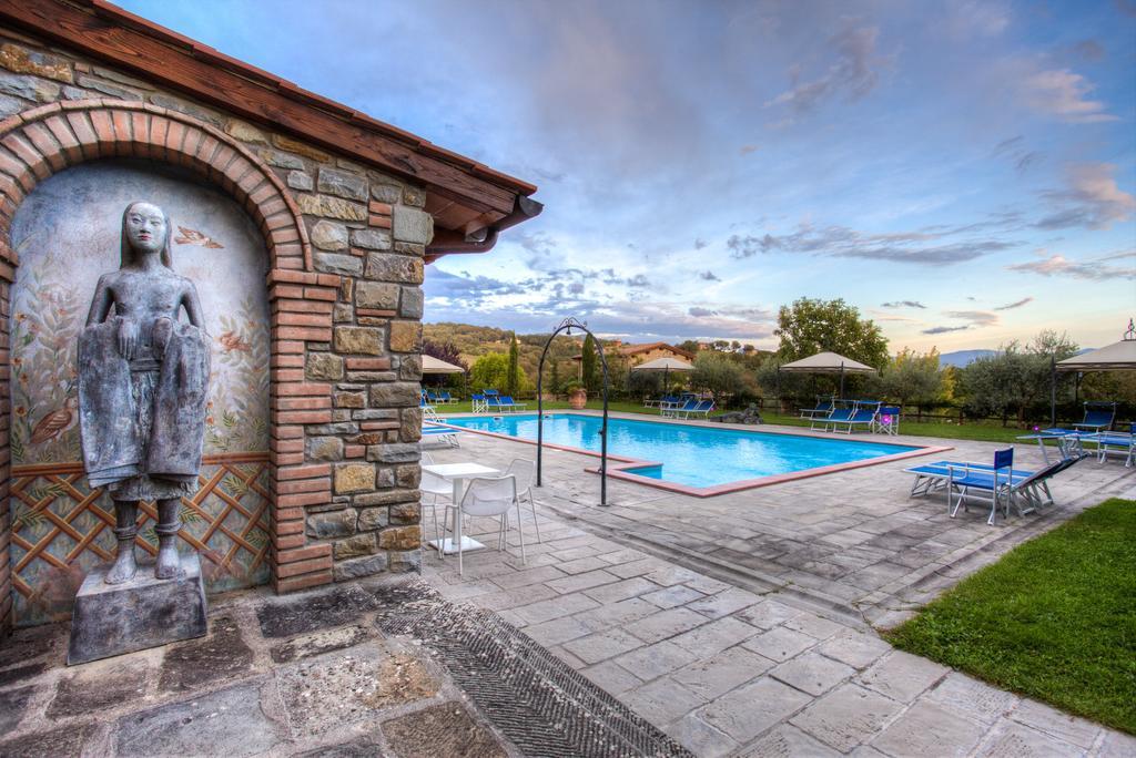 Gasthaus Borgo Corsignano Poppi Exterior foto