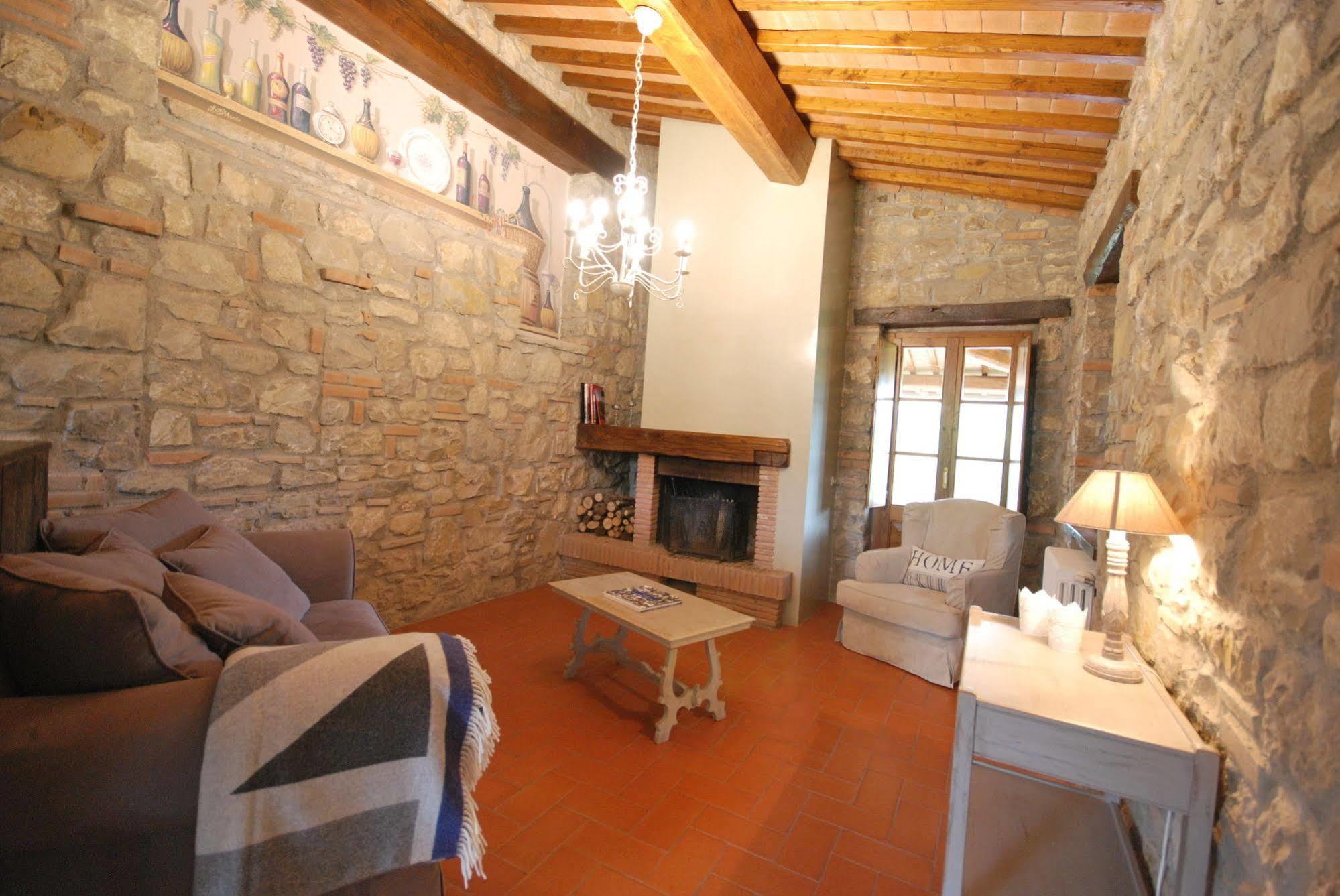 Gasthaus Borgo Corsignano Poppi Exterior foto