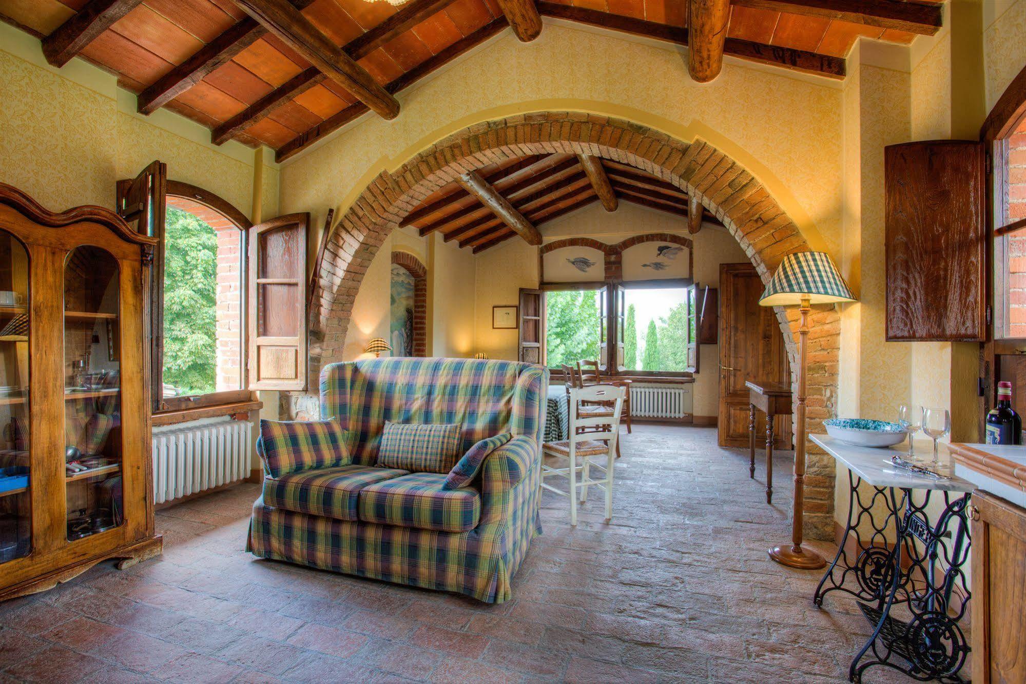 Gasthaus Borgo Corsignano Poppi Exterior foto